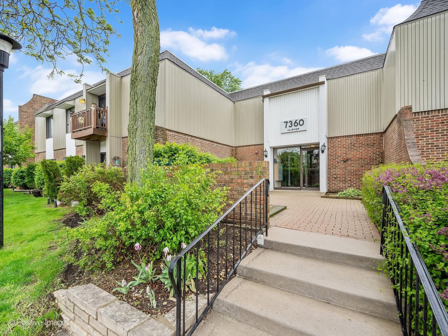 7360 Fairview Avenue #103, Downers Grove, IL