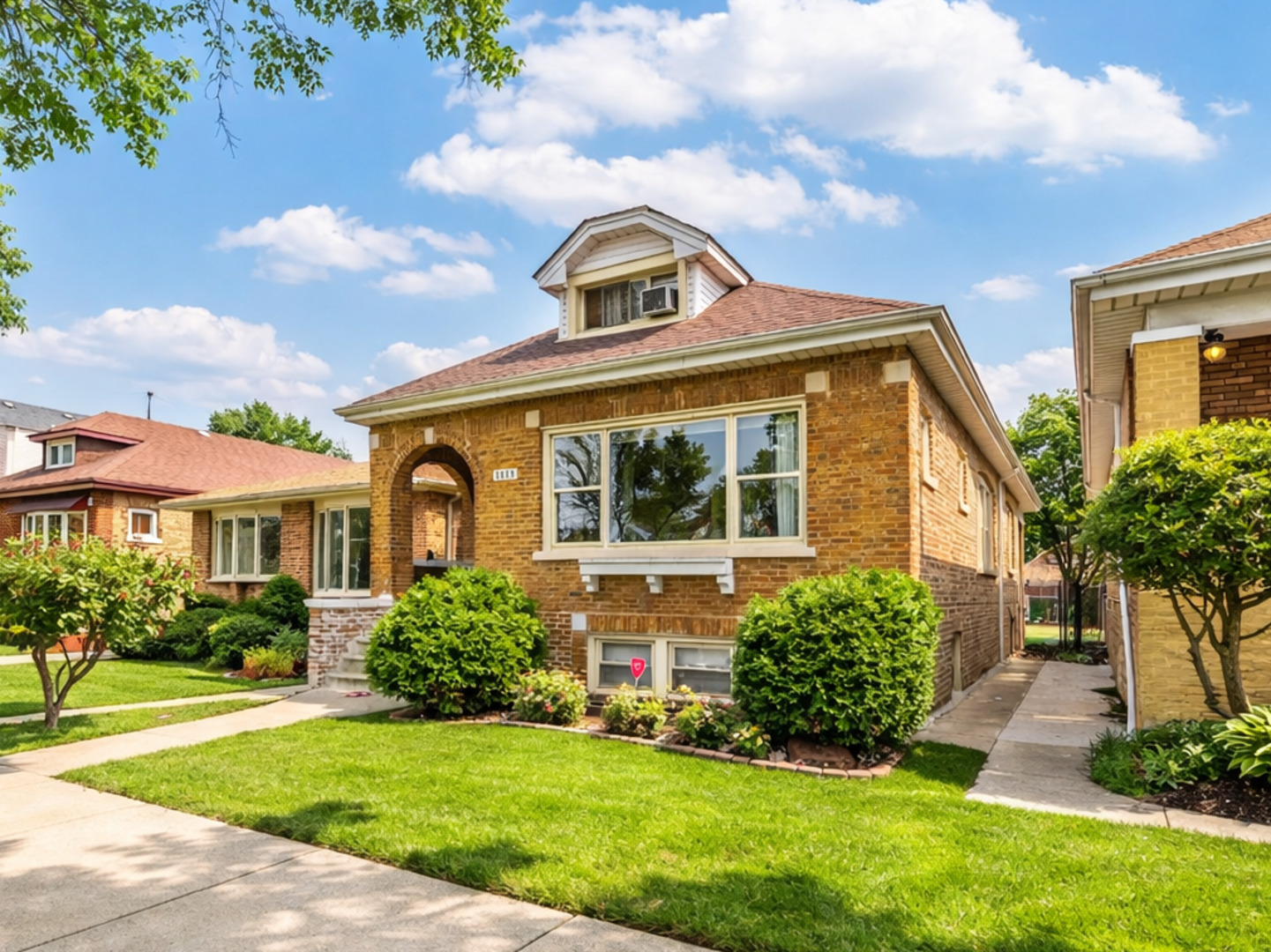 9419 S Wabash Avenue, Chicago, IL