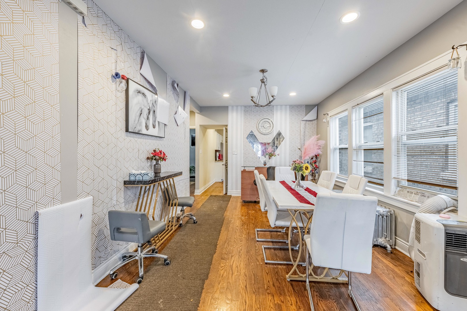 9419 S Wabash Avenue, Chicago, IL