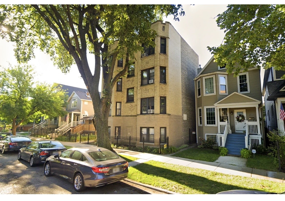 1911 W Larchmont Avenue #3A, Chicago, IL