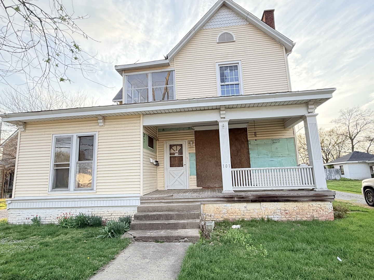 101 5th Street, Carmi, IL