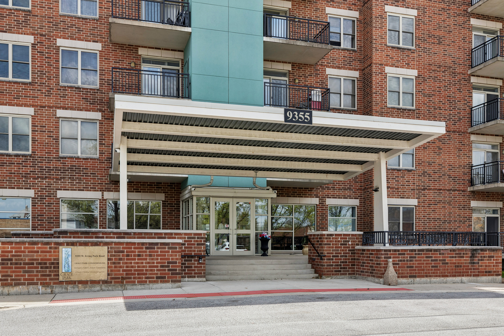 9355 Irving Park Road #401, Schiller Park, IL