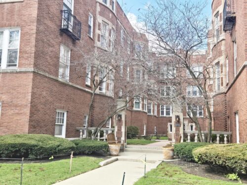 736 Hinman Avenue #2E, Evanston, IL