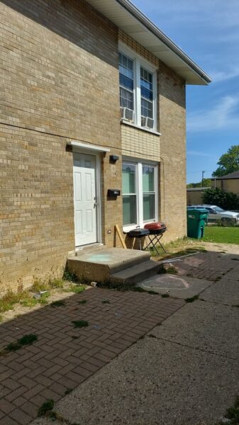 2200 Hebron Avenue #D, Zion, IL