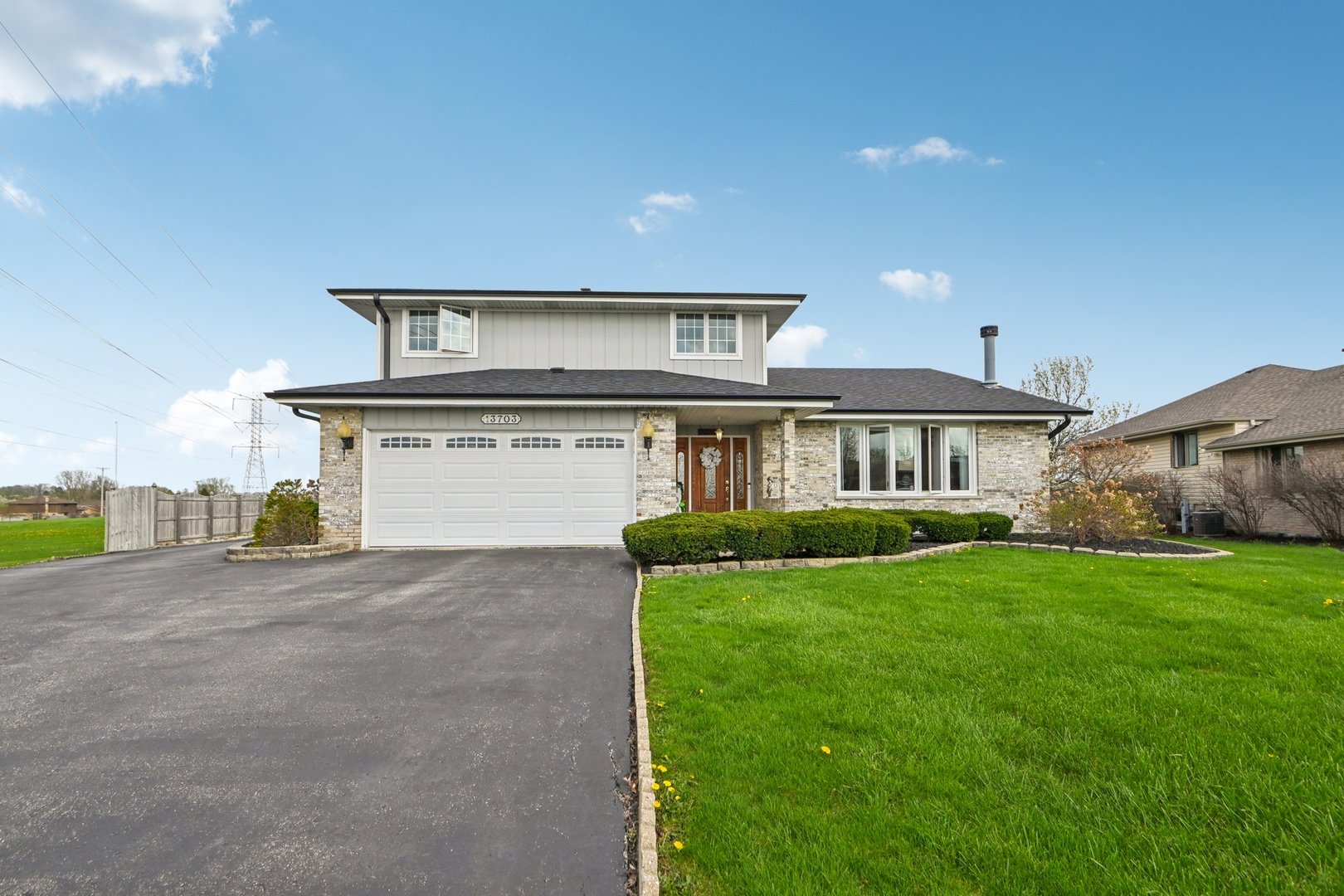 13703 McCabe Drive, Orland Park, IL