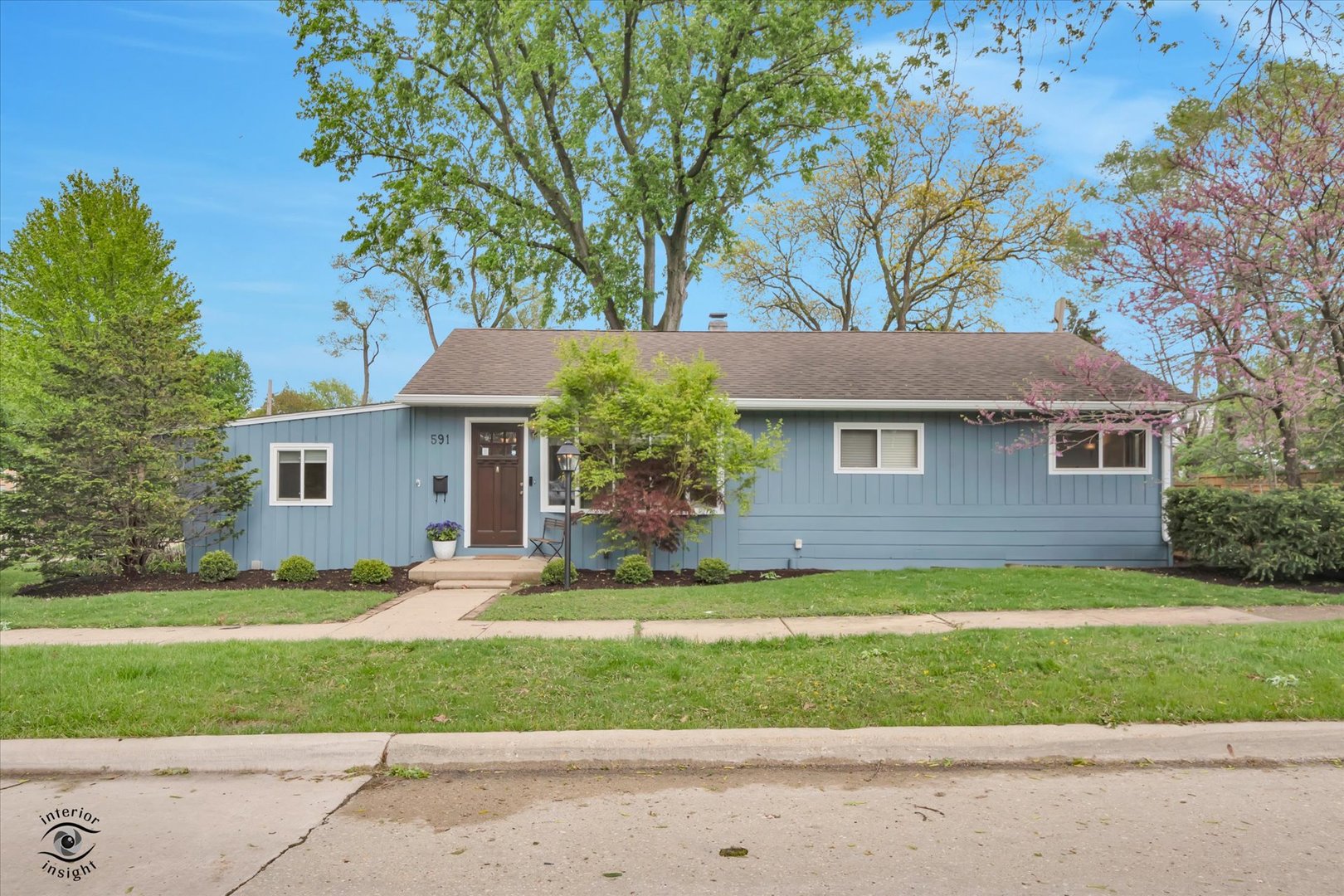 591 S Charlotte Street, Lombard, IL