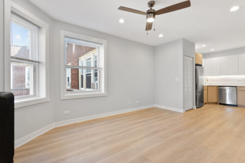 7383 N Damen Avenue #2E, Chicago, IL