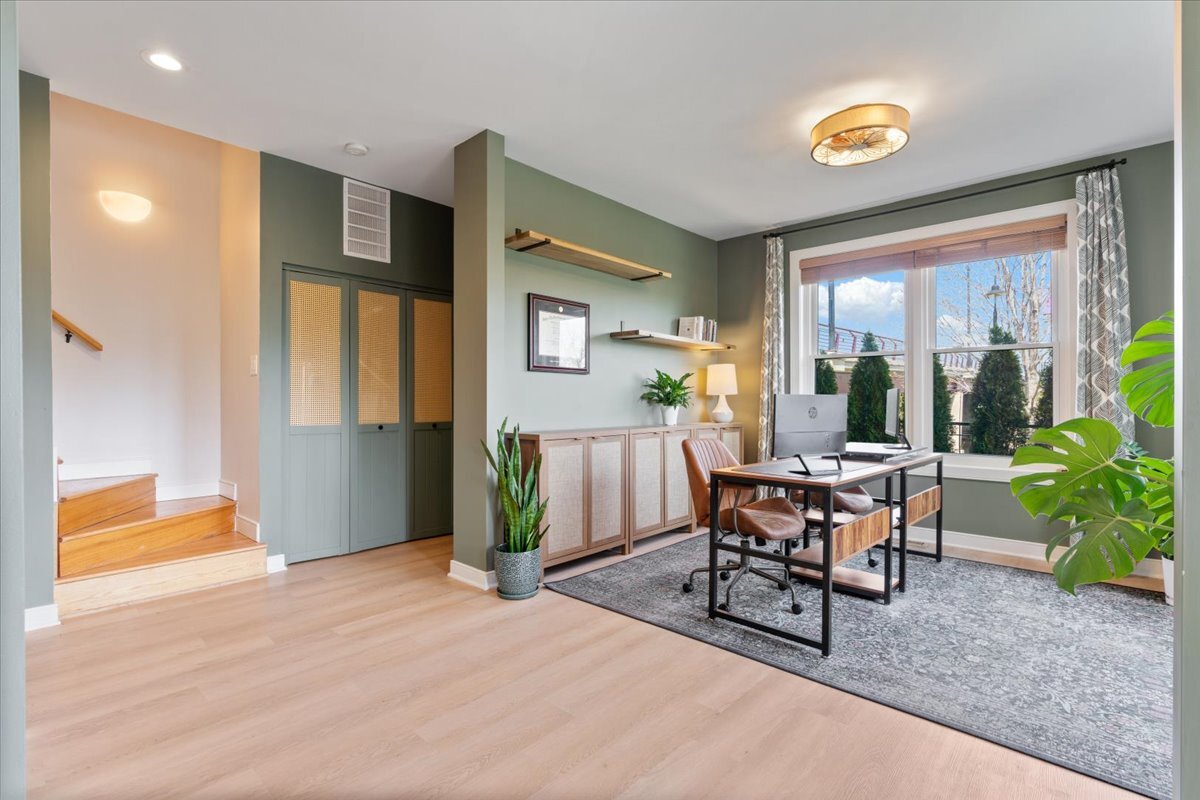 2976 N Riverwalk Drive #70, Chicago, IL