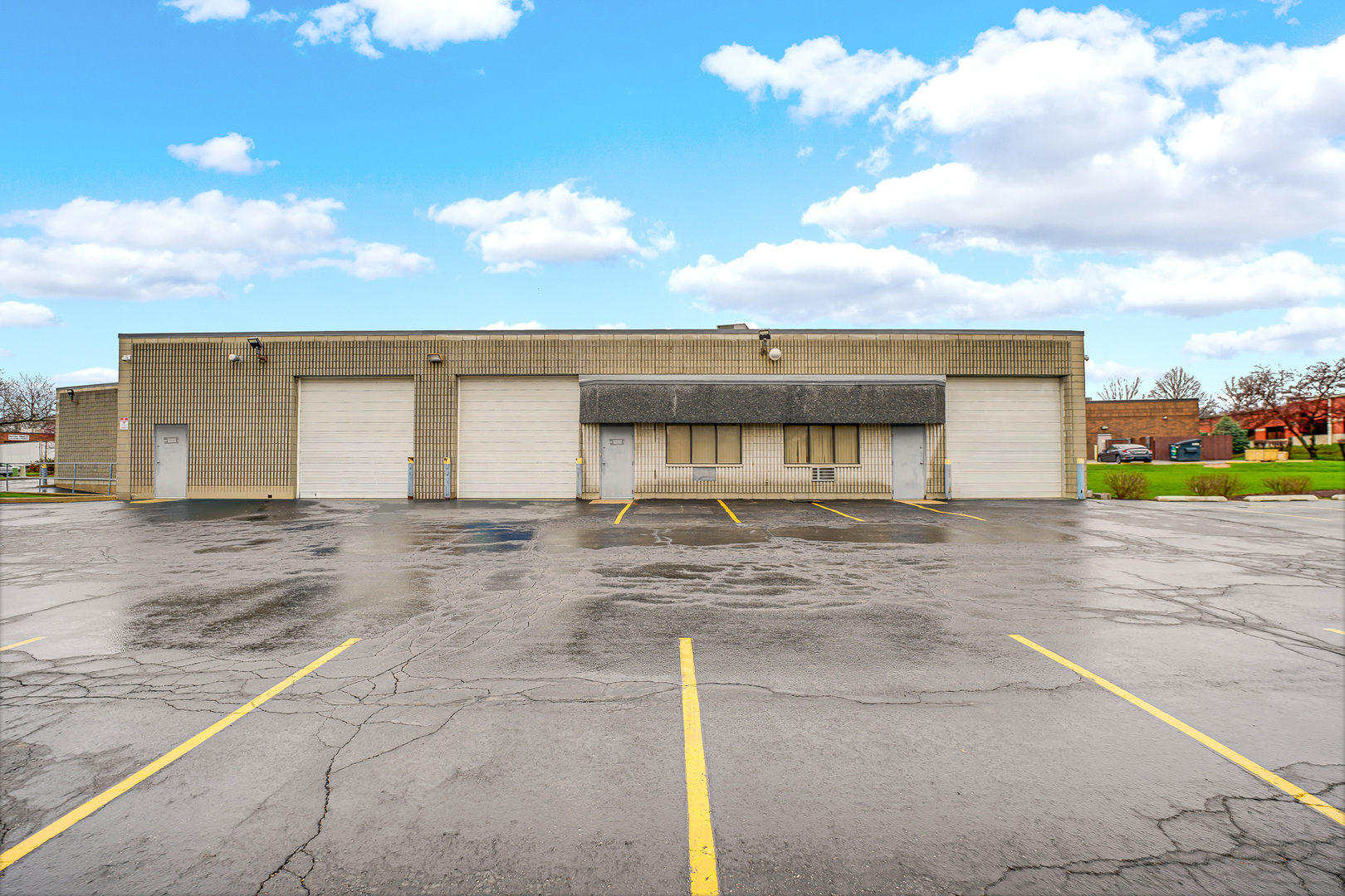 1175 Jansen Farm Court, Elgin, IL