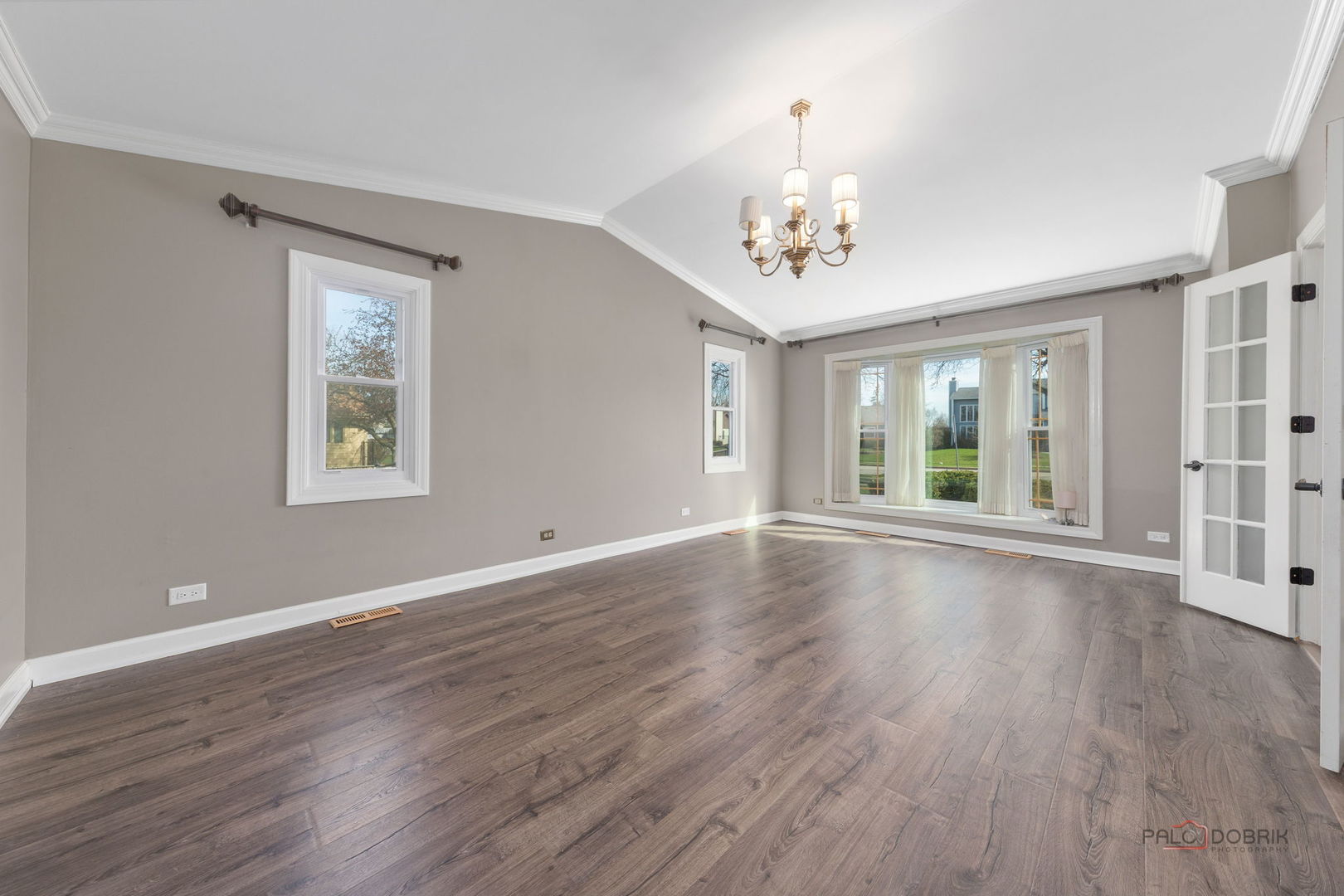 2326 W Weathersfield Way, Schaumburg, IL