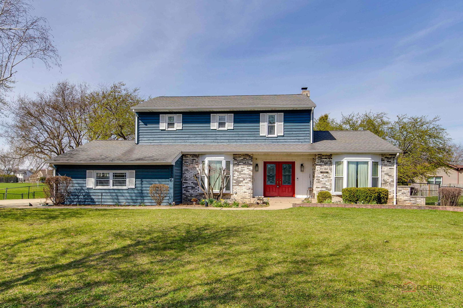 2326 W Weathersfield Way, Schaumburg, IL