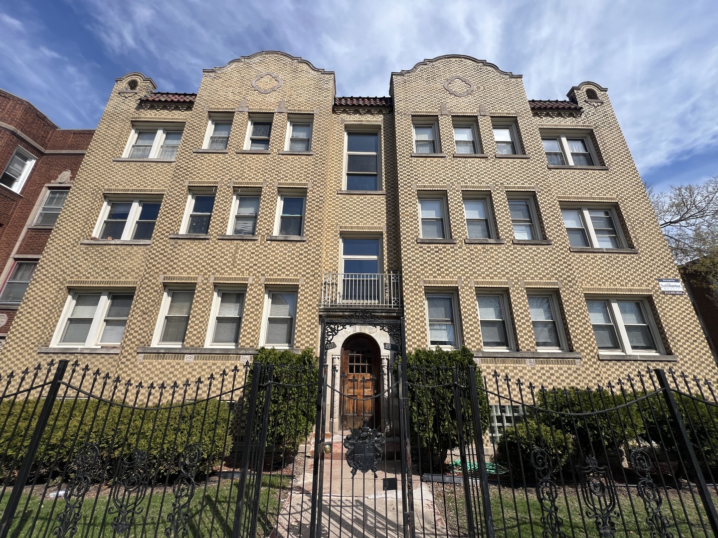 8559 S Bennett Avenue #1, Chicago, IL