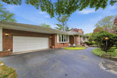3934 Elm Street, Downers Grove, IL
