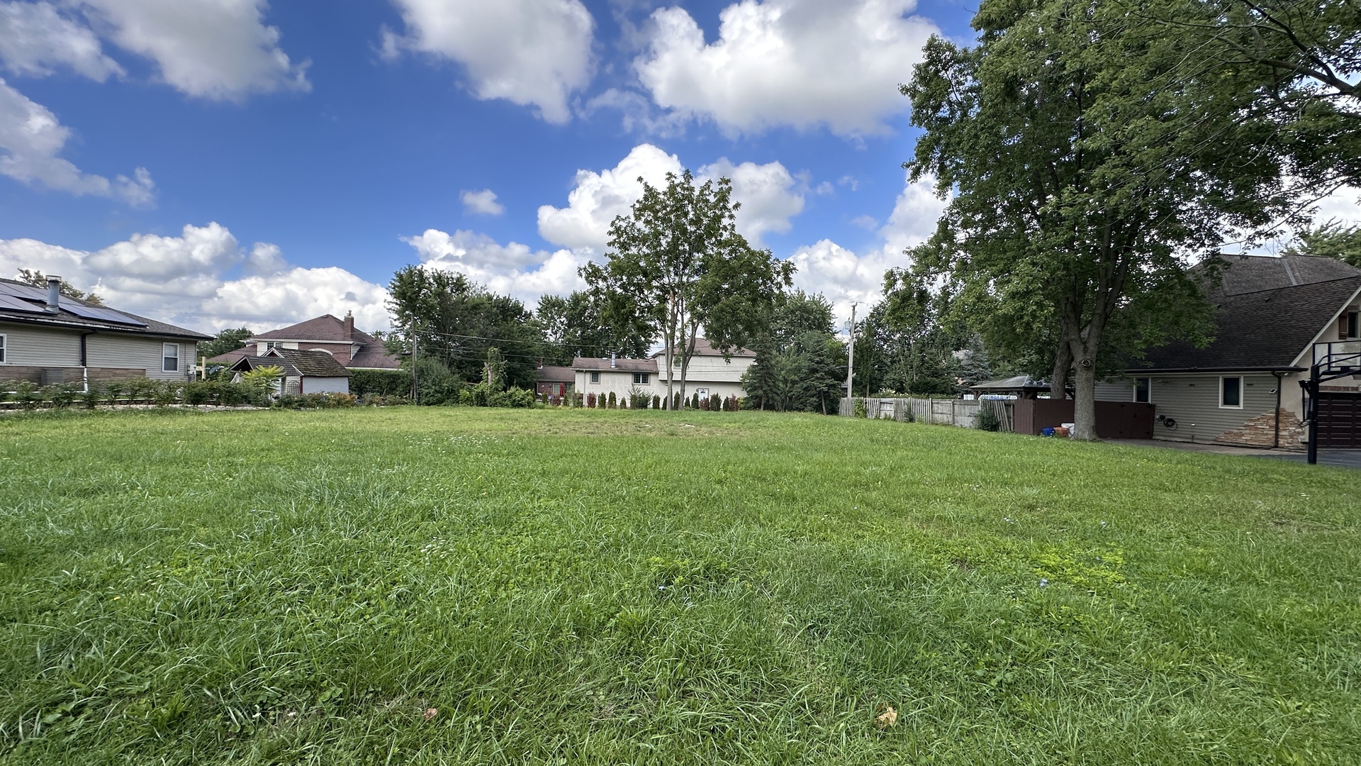 7240 Giddings Avenue, Burr Ridge, IL