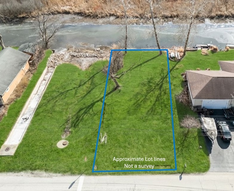818 Sheridan Drive, Wauconda, IL