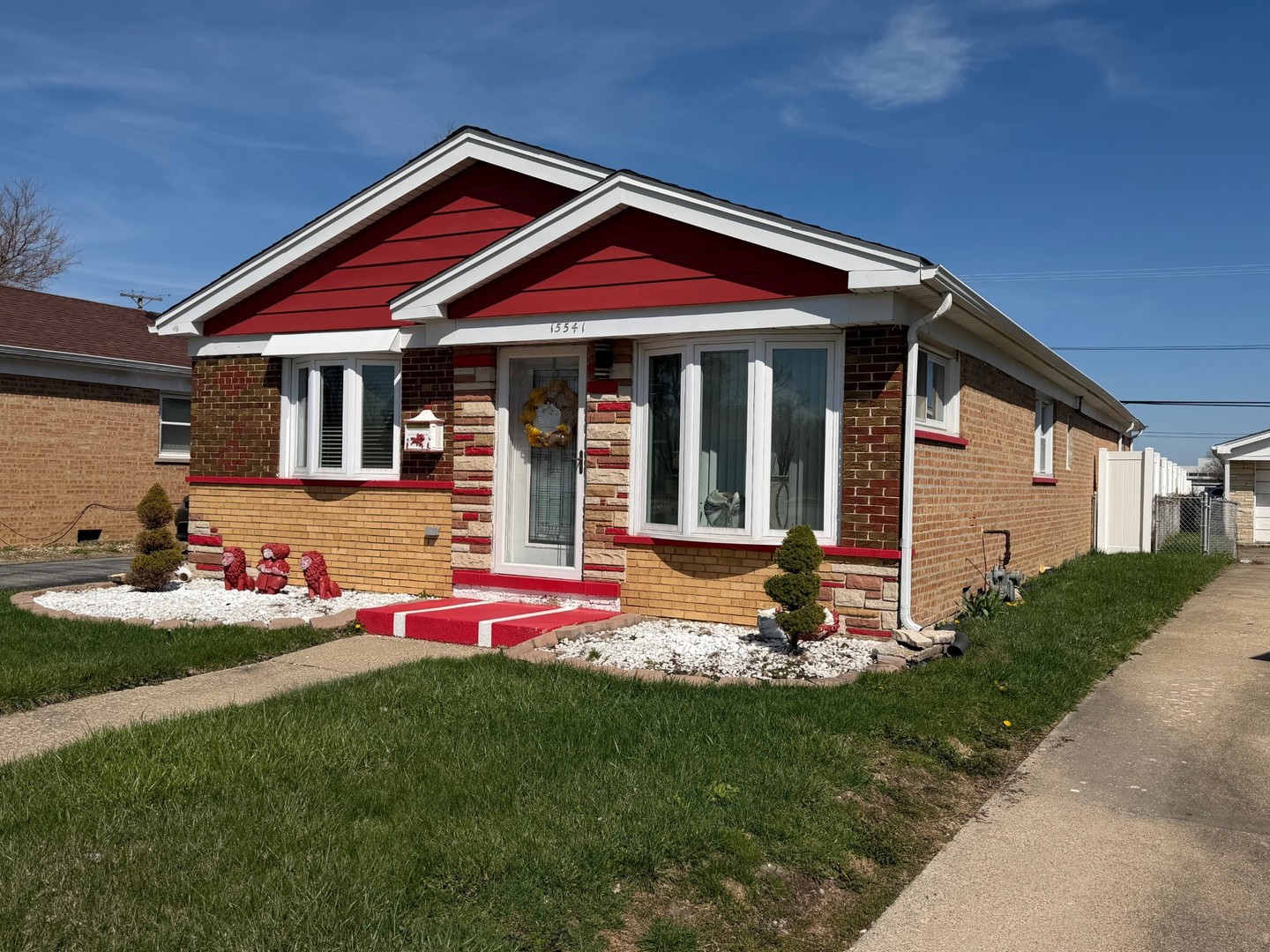 15541 6th Avenue, Phoenix, IL