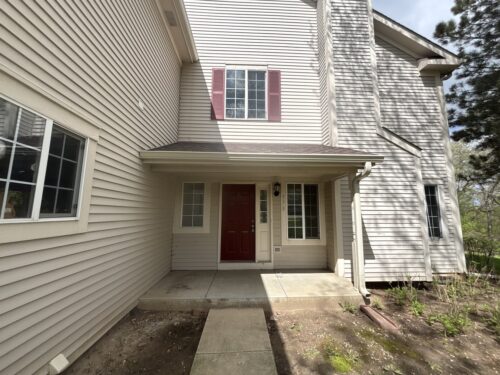 570 Foxridge Drive #B, Fox Lake, IL
