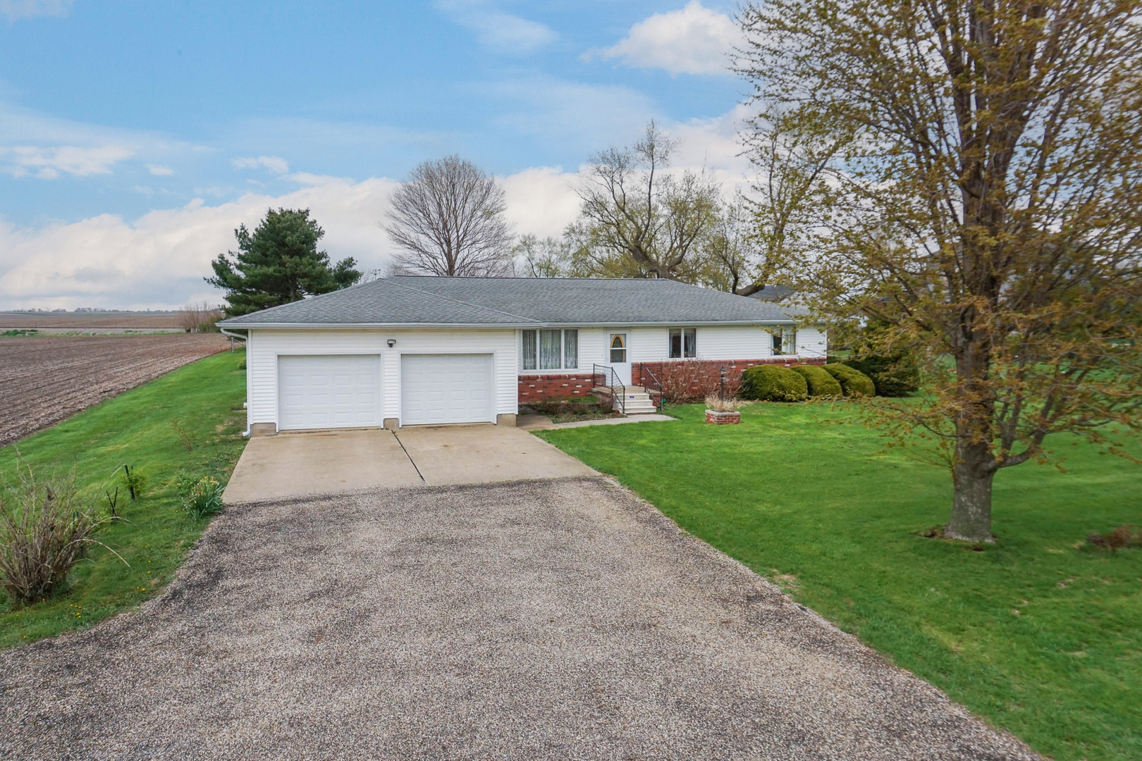 1109 W 4th Street, Delavan, IL