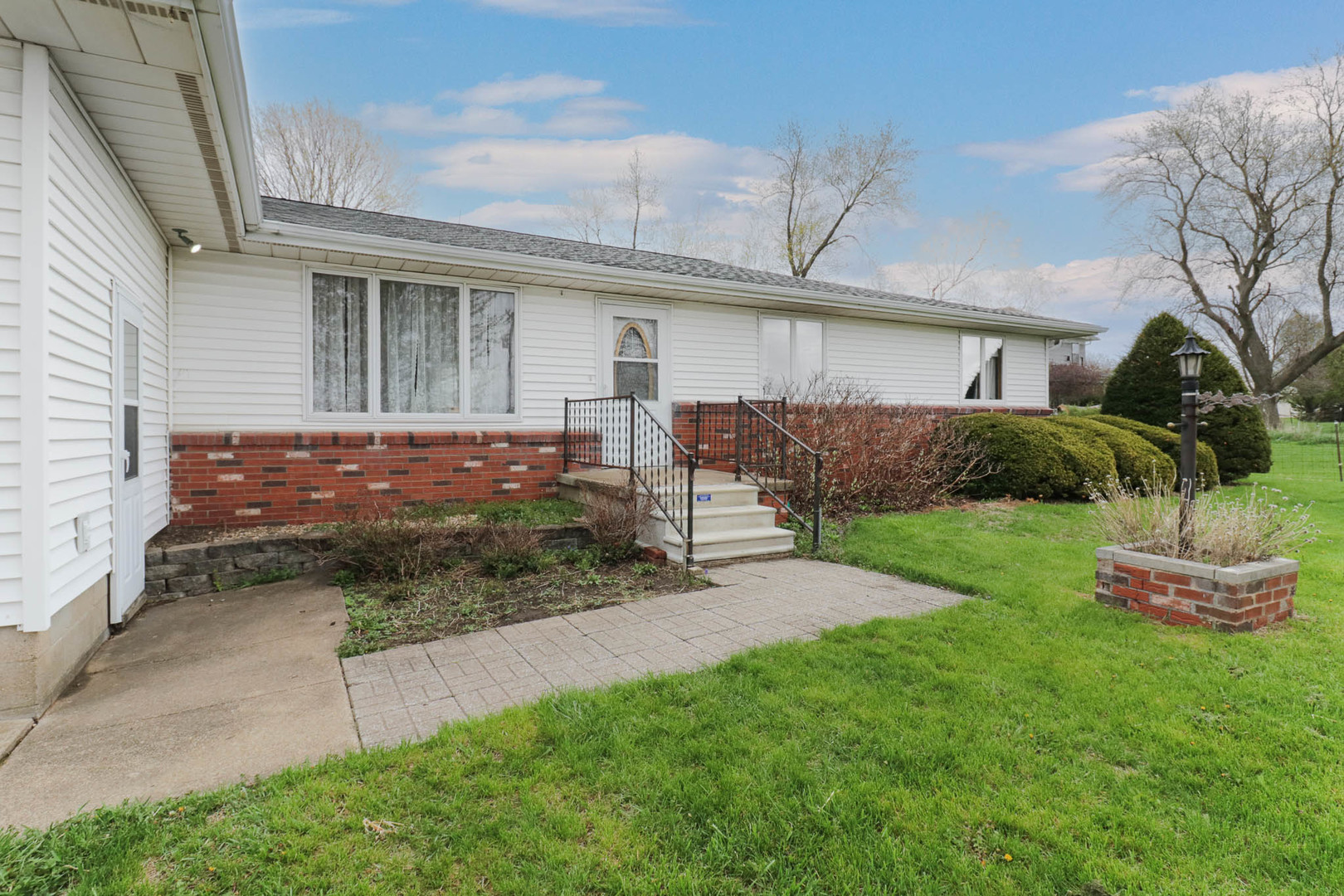 1109 W 4th Street, Delavan, IL