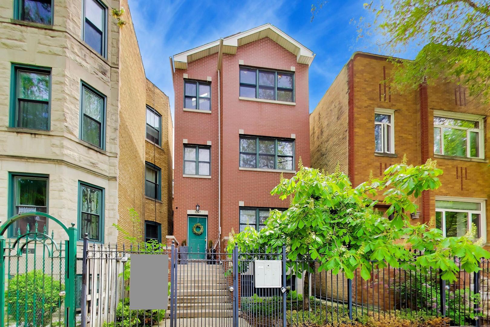 1247 N Rockwell Street #1, Chicago, IL