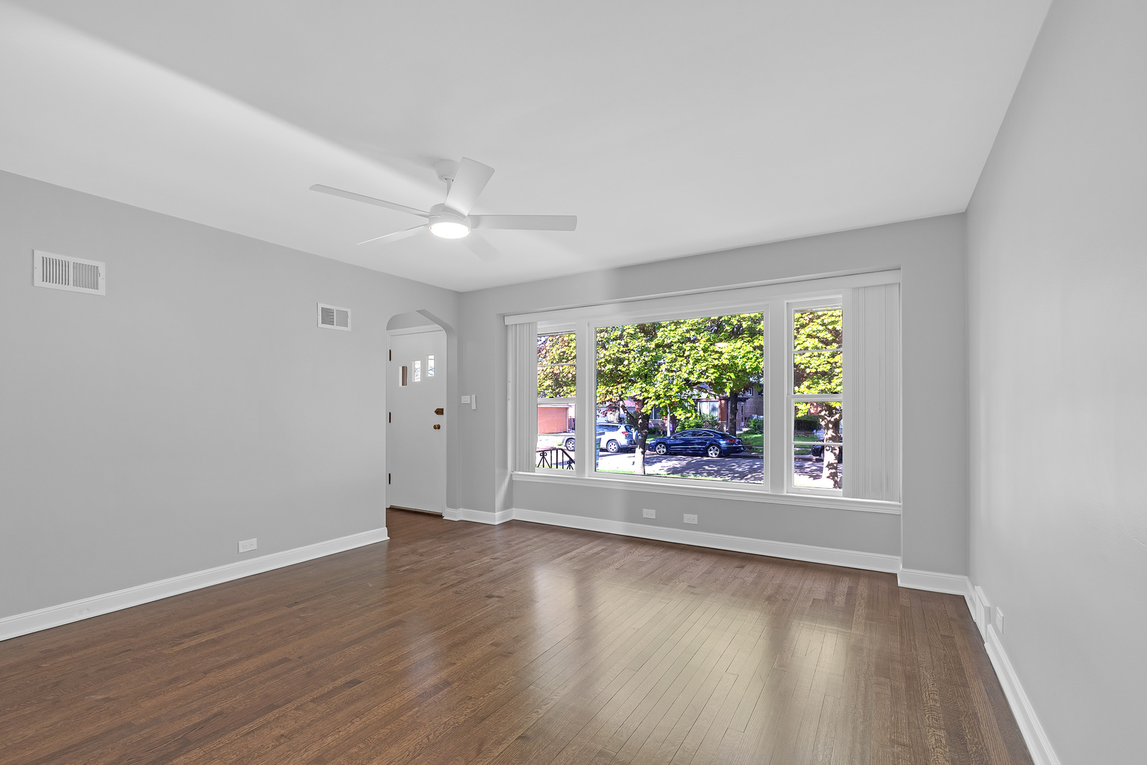 6344 N Kildare Avenue, Chicago, IL