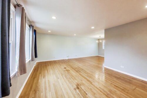 1061 E Sayles Drive, Palatine, IL