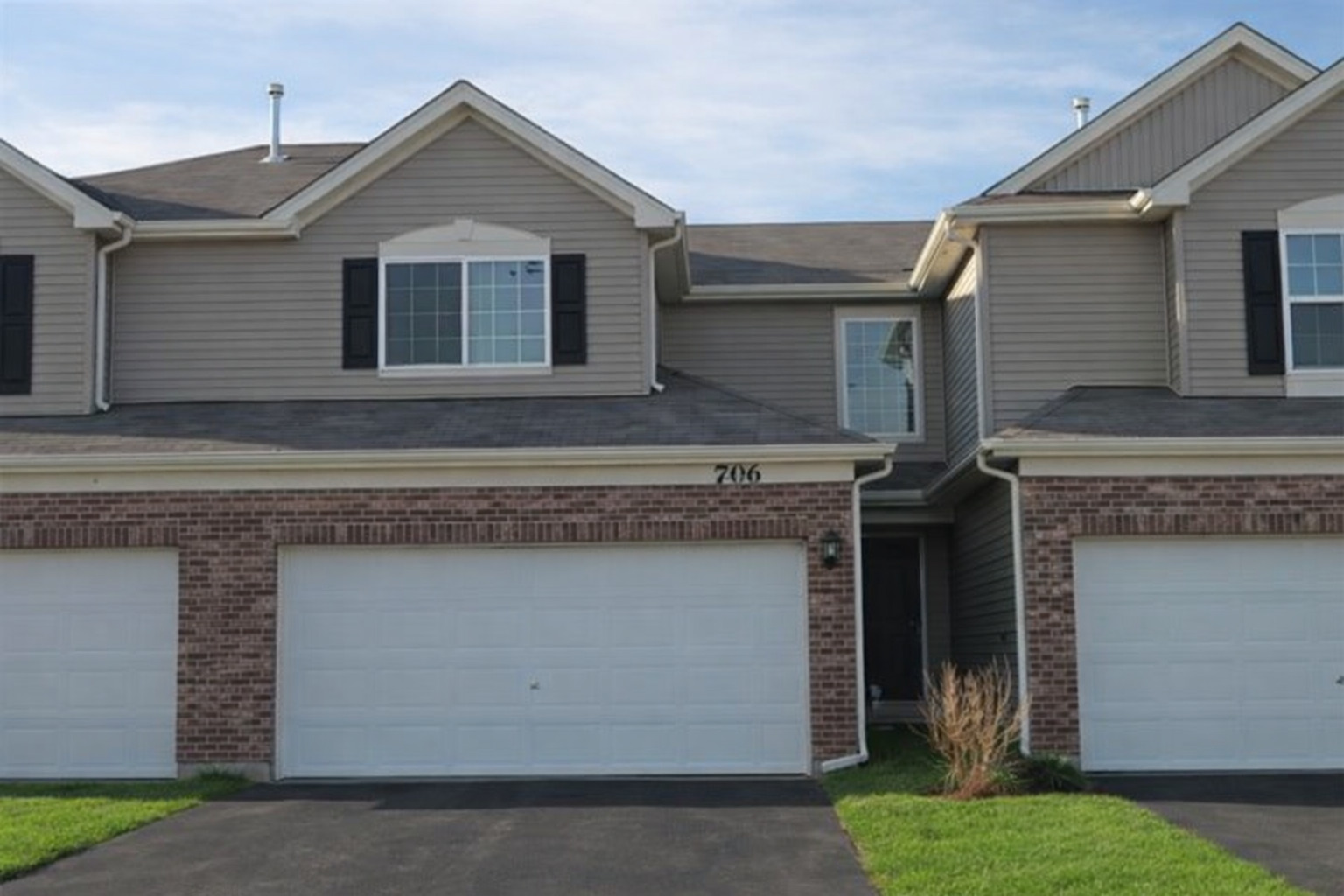 7106 Country Club Hills Drive, Fox Lake, IL