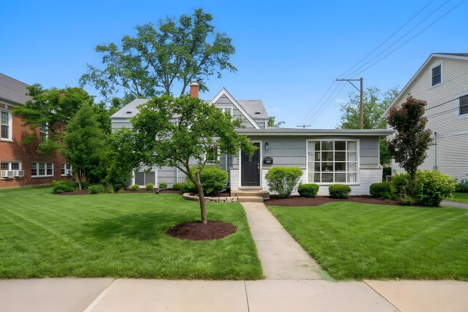 4740 DOUGLAS Road, Downers Grove, IL