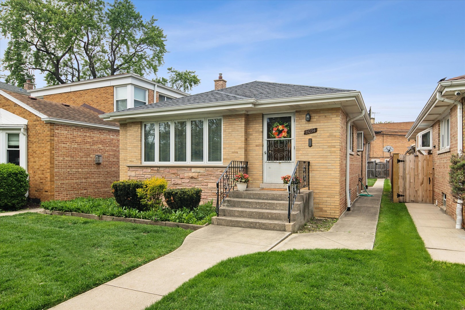 6034 N Keating Avenue, Chicago, IL