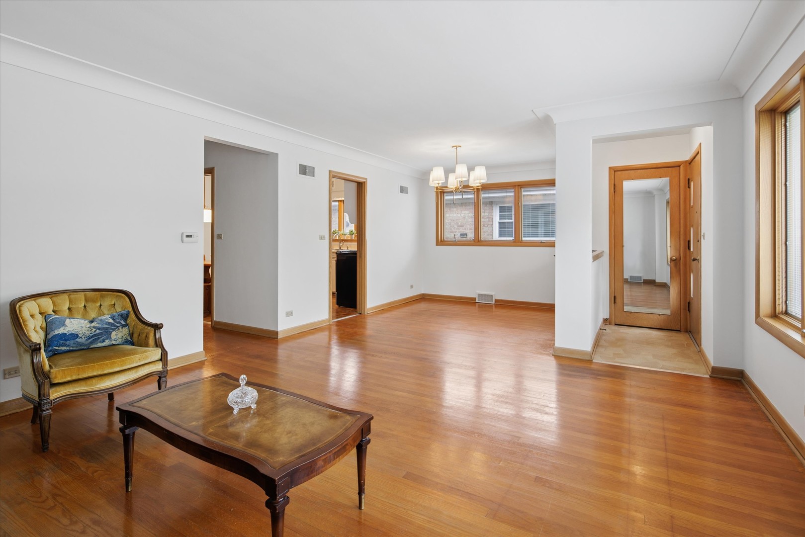 6034 N Keating Avenue, Chicago, IL
