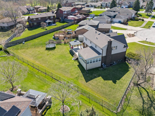 9733 S Cambridge Court, Palos Hills, IL