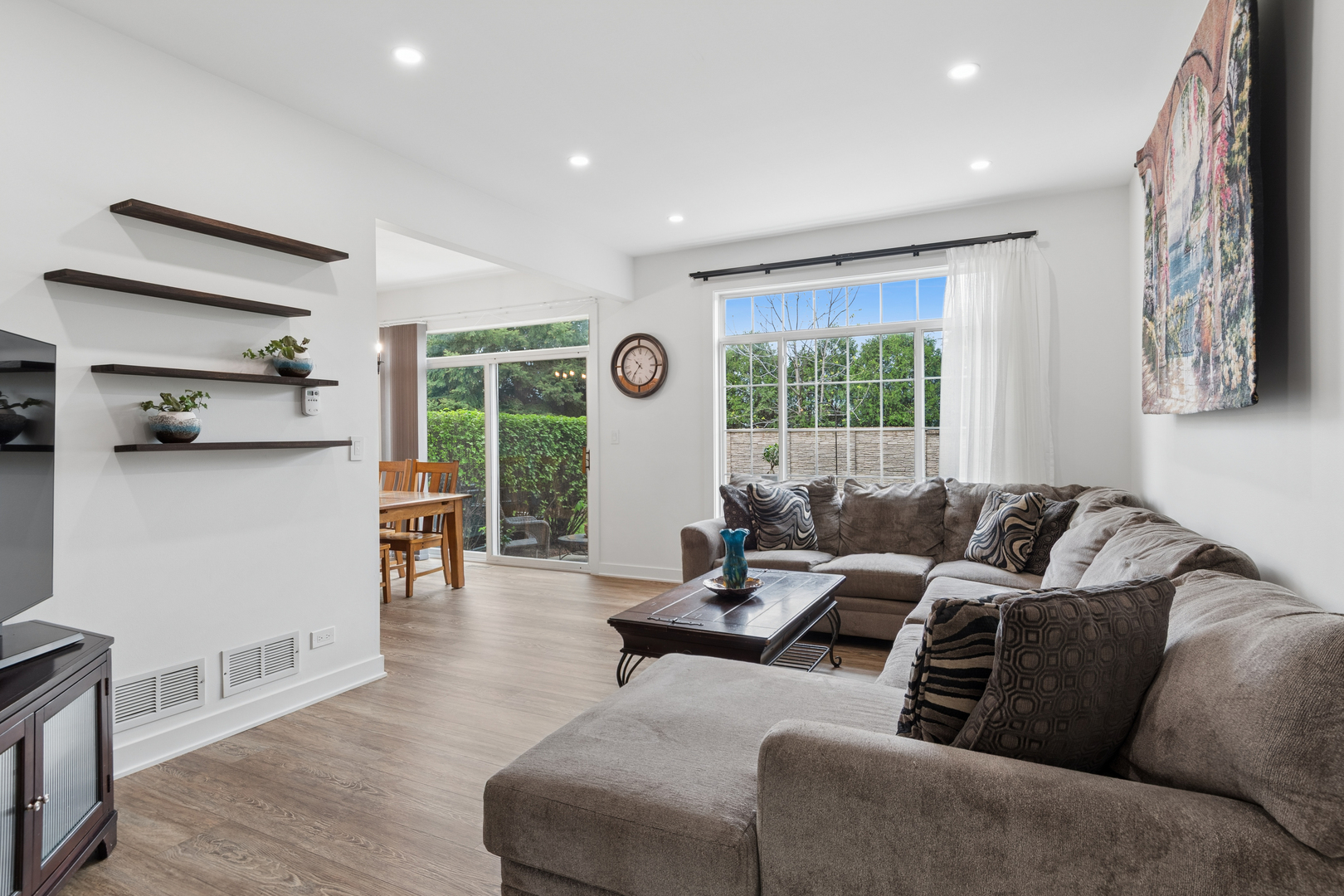 414 Coventry Circle #414, Glendale Heights, IL