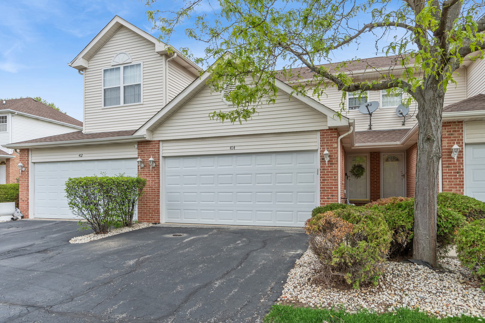 414 Coventry Circle #414, Glendale Heights, IL