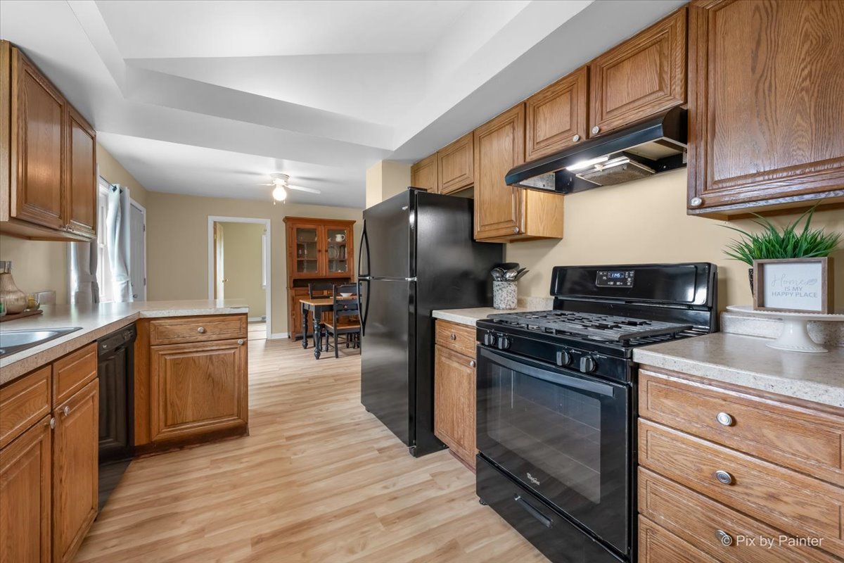 401 Hill Avenue, North Aurora, IL