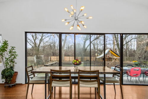6323 N Kirkwood Avenue, Chicago, IL