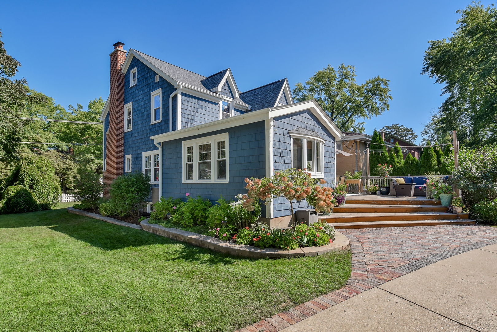 702 E Illinois Street, Wheaton, IL
