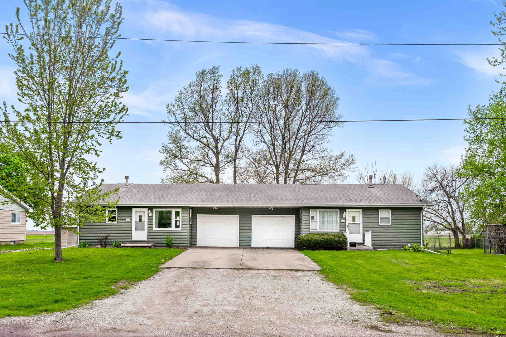 407 N WESTERN Avenue, Minier, IL