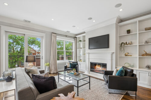 1419 W Byron Street #3, Chicago, IL