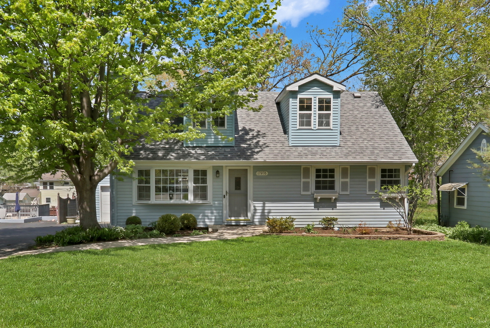 17976 W Big Oaks Road, Grayslake, IL