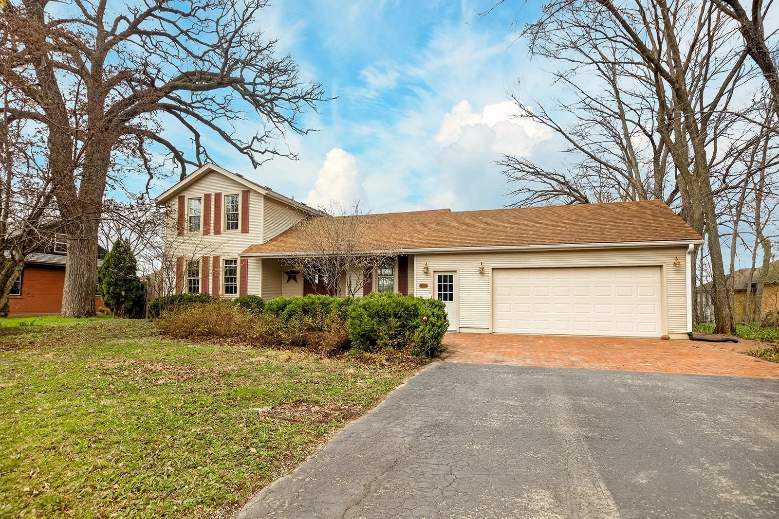 127 W RIVER Street, Rockton, IL
