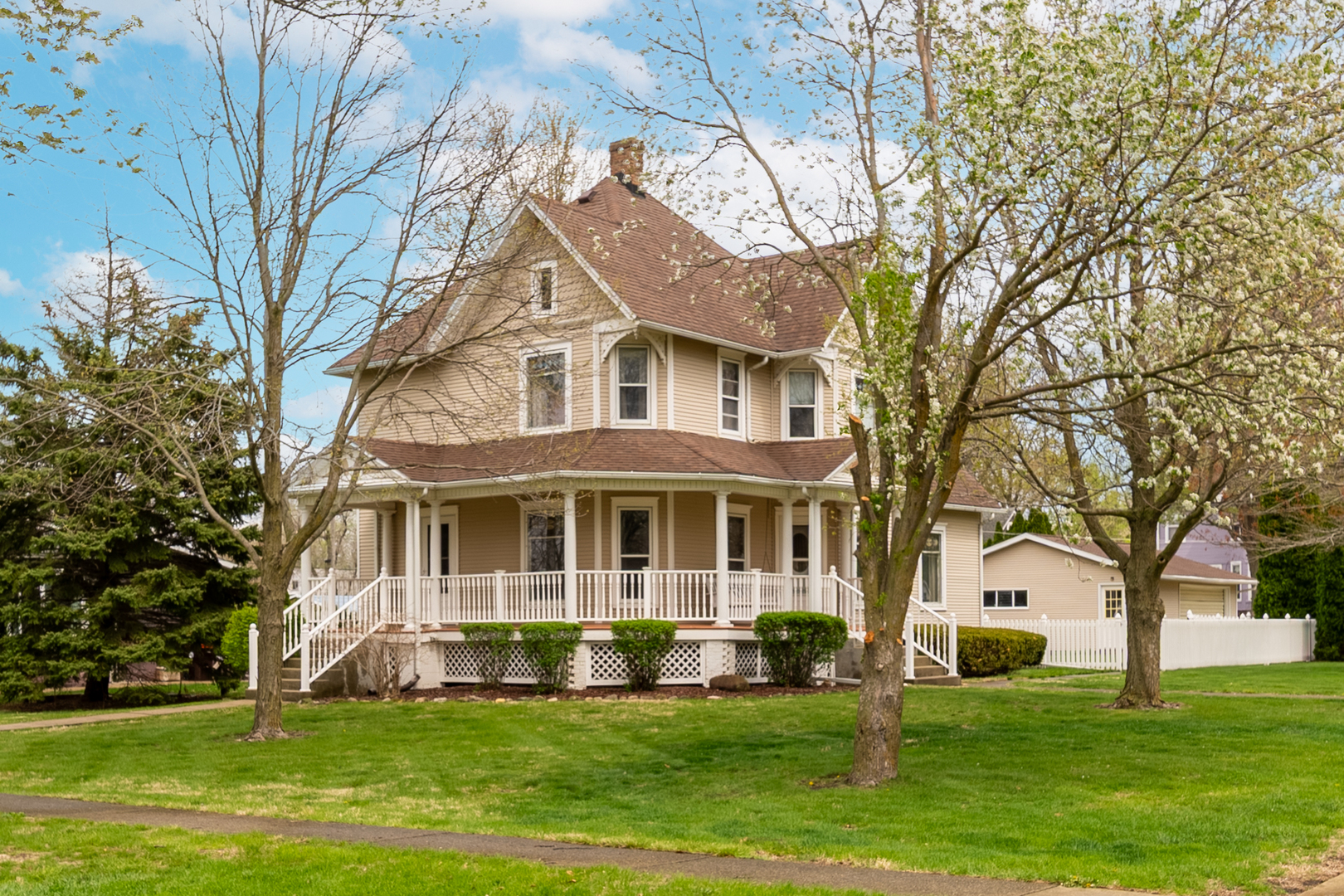 408 W First North Street, Wenona, IL