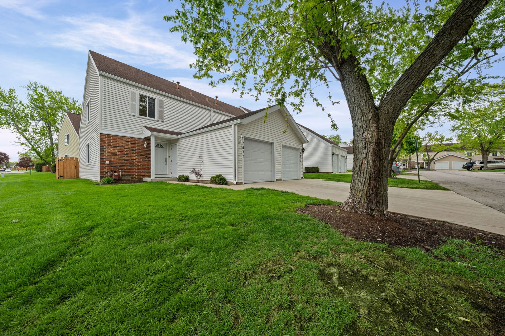 7637 Crescent Way, Hanover Park, IL