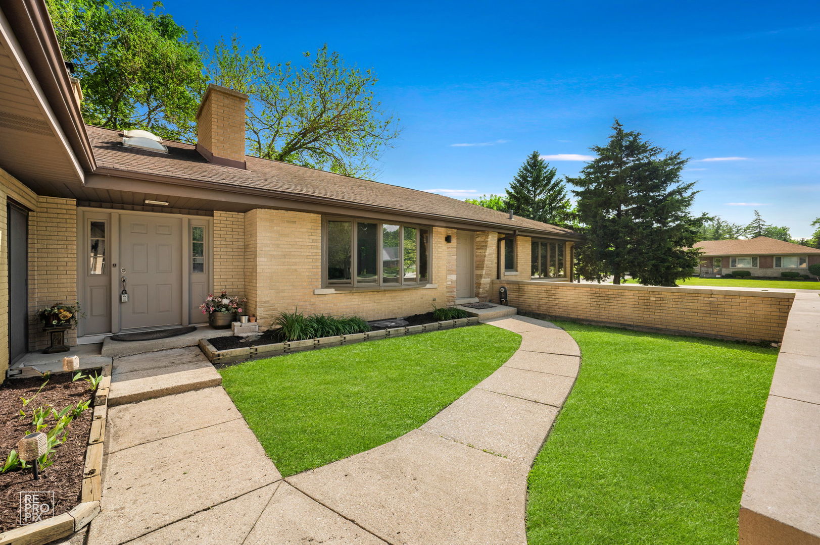 16W721 Red Oak Street, Bensenville, IL