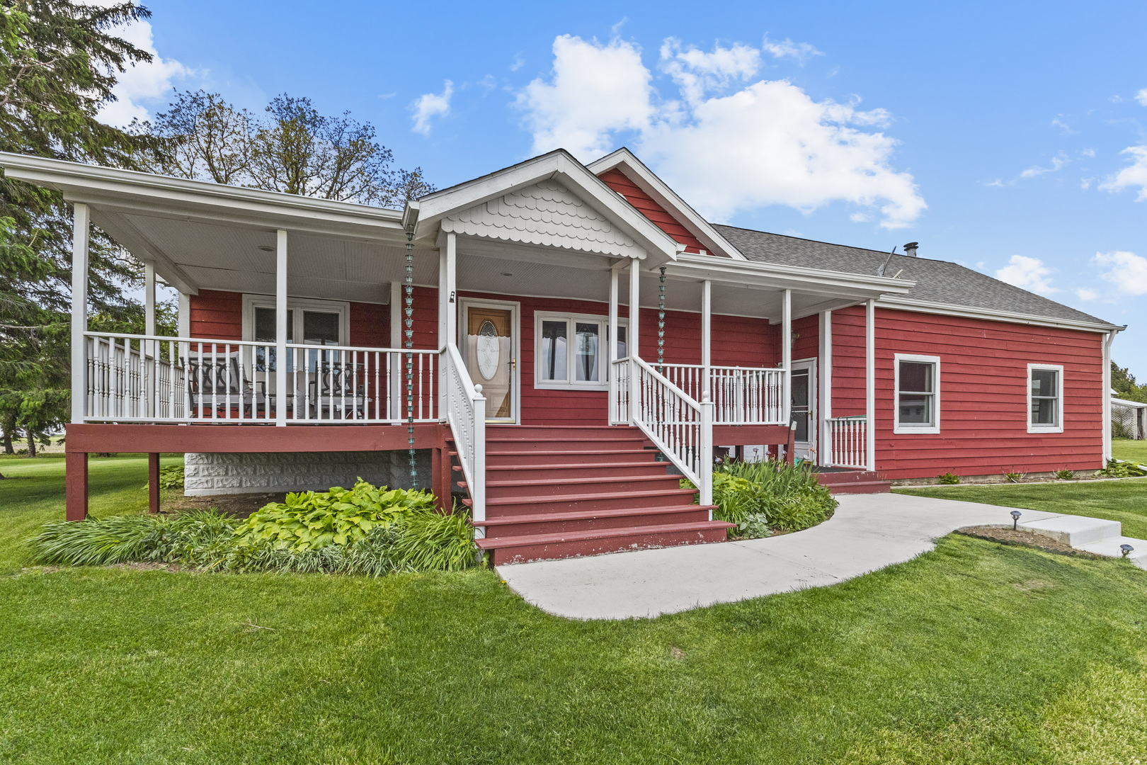 9619 E 11000 Road, Grant Park, IL