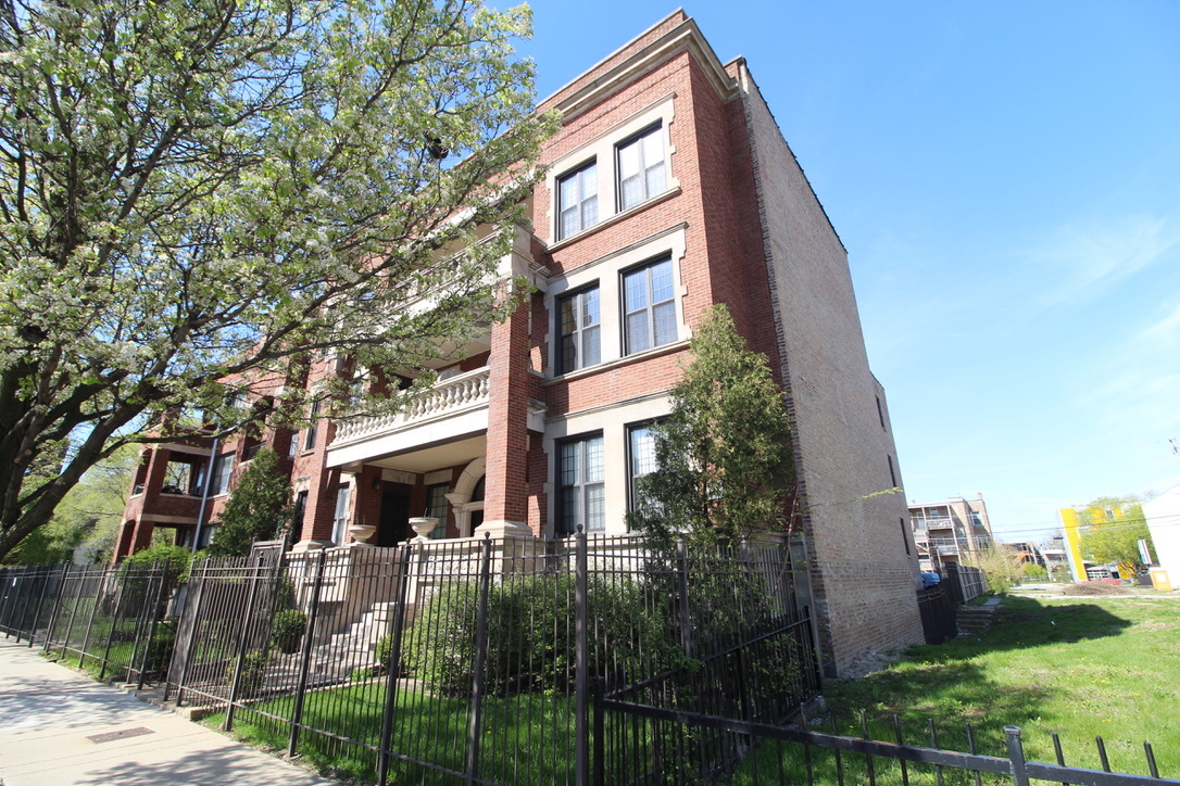 5528 S INDIANA Avenue #1, Chicago, IL