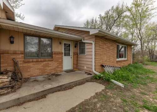 1502 HWY 67, Camanche, IA