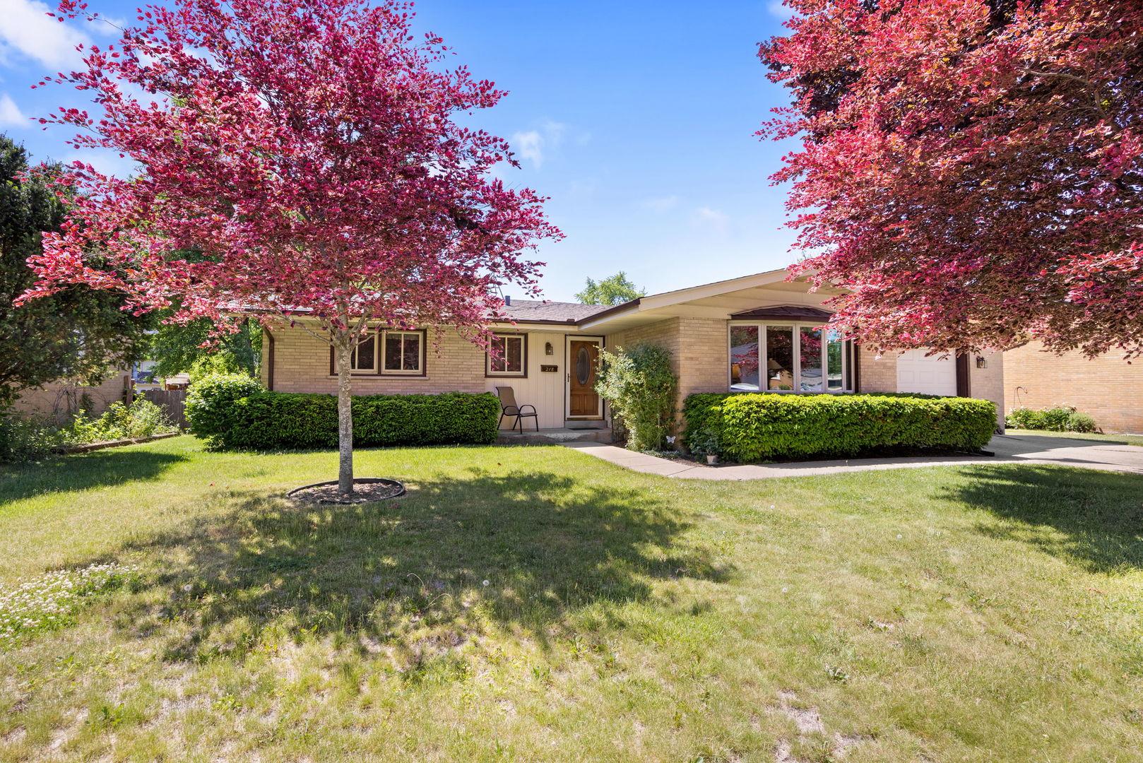 218 Gladys Avenue, Fox River Grove, IL