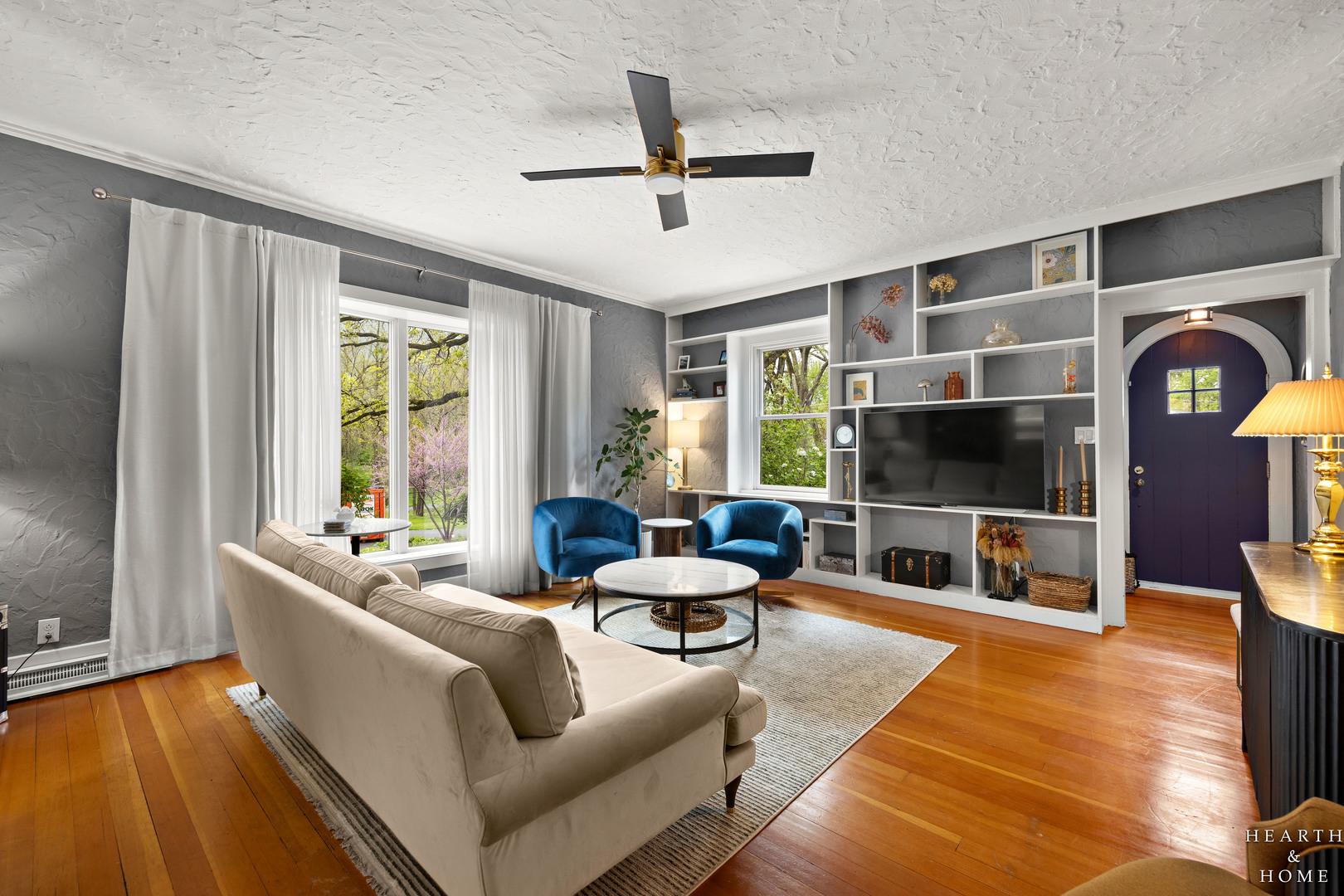 6710 Hillside Road, Crystal Lake, IL