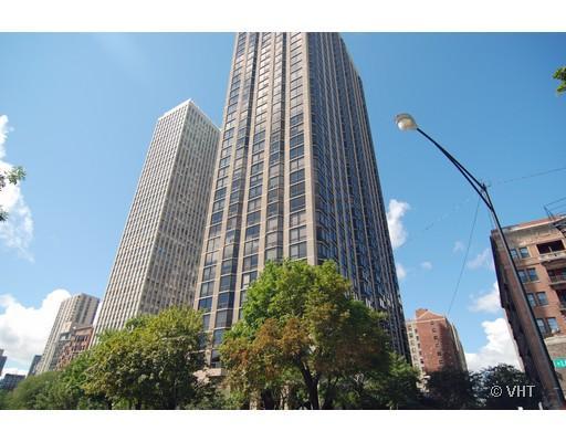 2650 N LAKEVIEW Avenue #2303, Chicago, IL