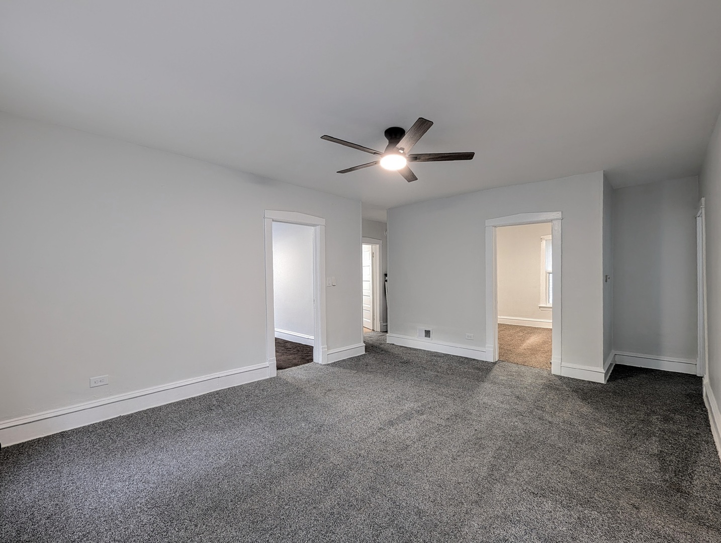410 Center Street, Woodstock, IL